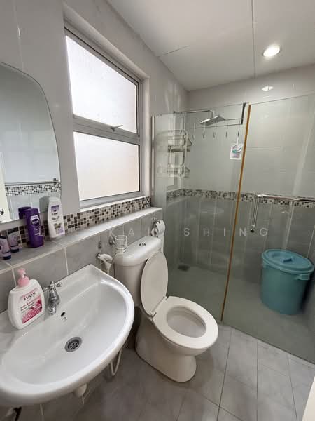 Seri Maya Condominium untuk Untuk Disewa - RM 2,700 /bulan, Mac 2026 - Bathroom - PropertyGuru.com.my
