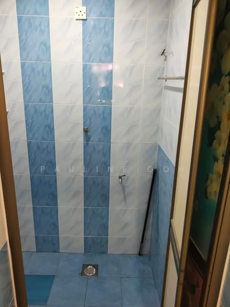 1-storey Terraced House for Sale in Taman Universiti (Skudai) - Pauline Goh - Bathroom - PropertyGuru.com.my