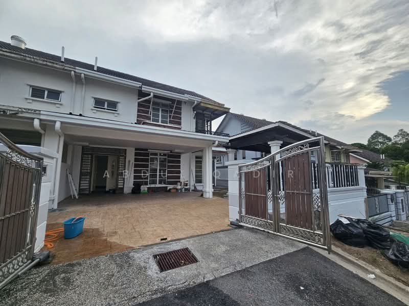 Semi-Detached House for Sale in Bandar Seri Putra (Bangi) - Abdul Qadir - PropertyGuru.com.my