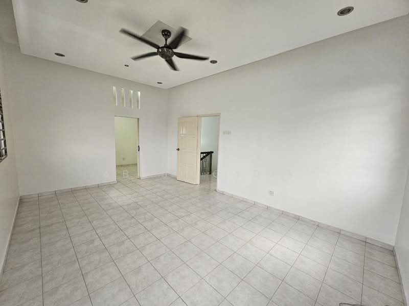 Semi-Detached House for Sale in Bandar Seri Putra (Bangi) - Abdul Qadir - PropertyGuru.com.my