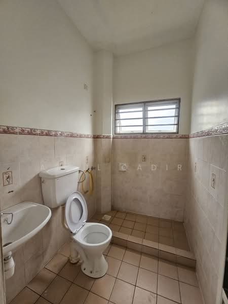 Semi-Detached House for Sale in Bandar Seri Putra (Bangi) - Abdul Qadir - PropertyGuru.com.my