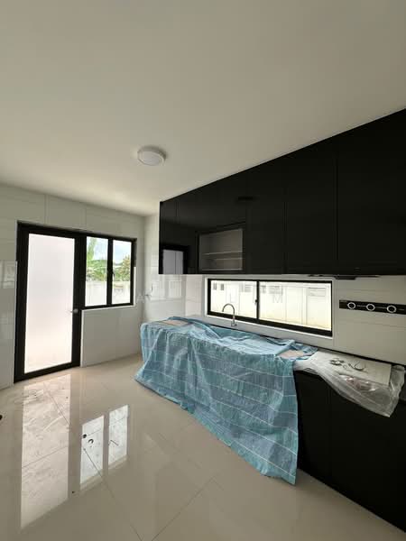 Eco Tropics untuk Untuk Disewa - RM 2,500 /bulan, Mac 2026 - Kitchen - PropertyGuru.com.my