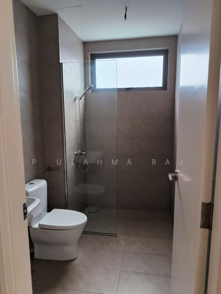 Semi-Detached House for Sale in Klang (Selangor) - P Utahma Raj - Bathroom - PropertyGuru.com.my