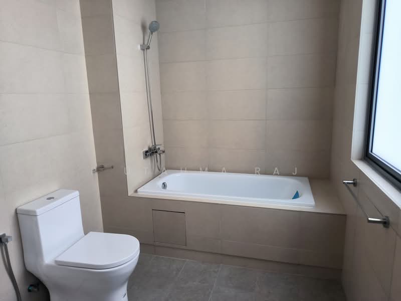 Semi-Detached House for Sale in Klang (Selangor) - P Utahma Raj - Bathroom - PropertyGuru.com.my