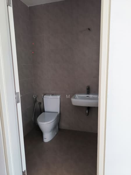 Semi-Detached House for Sale in Klang (Selangor) - P Utahma Raj - Bathroom - PropertyGuru.com.my