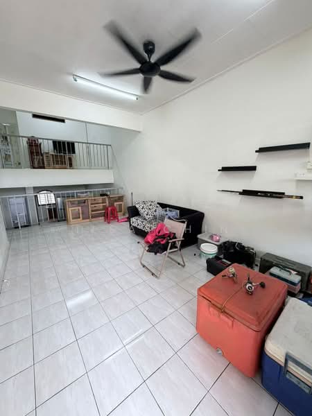 1.5-storey Terraced House for Sale in Taman Bukit Jaya (Ulu Tiram) - Ilsa Chin - Living Room - PropertyGuru.com.my