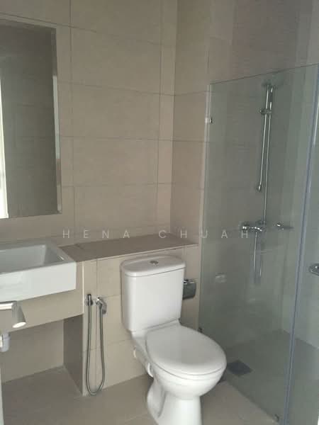 Service Residence for Sale at Medalla @ Oasis Corporate Park - Hena Chuah - Bathroom - PropertyGuru.com.my