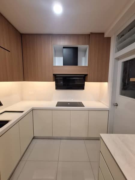 Condominium for Rent at KAIA Heights Equine - Arnica Low - Kitchen - PropertyGuru.com.my