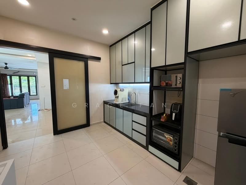 Rumah Teres 2 Tingkat untuk Disewa di Bandar Seri Impian (Kluang) - Grace Fan - Kitchen - PropertyGuru.com.my