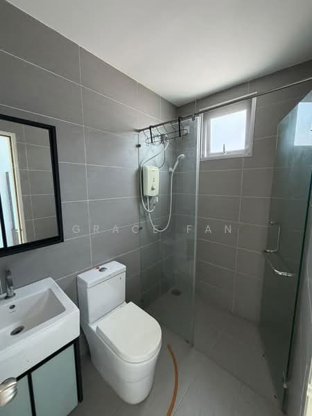 Rumah Teres 2 Tingkat untuk Disewa di Bandar Seri Impian (Kluang) - Grace Fan - Bathroom - PropertyGuru.com.my