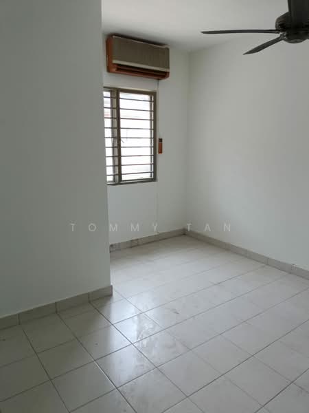 Townhouse for Rent in Taman Tasik Prima (Puchong) - Tommy Tan - Interior - PropertyGuru.com.my