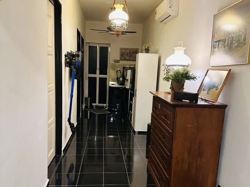 2-storey Terraced House for Sale in George Town (Penang) - Kent Lai - Hallway - PropertyGuru.com.my
