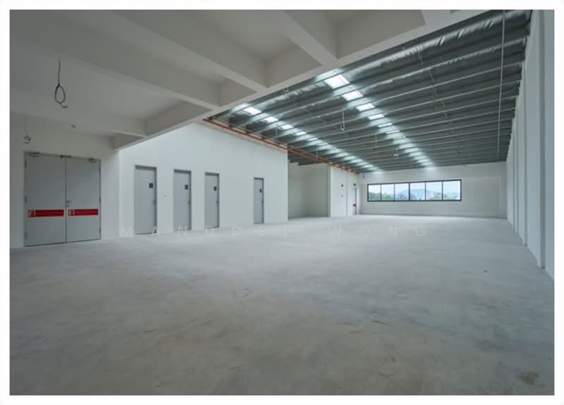 Warehouse for Rent in Kota Puteri (Batu Arang) - Manddee Wong - Interior - PropertyGuru.com.my