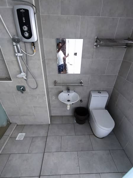 Cube 8 Teens untuk Untuk Disewa - RM 2,000 /bulan, Mac 2026 - Bathroom - PropertyGuru.com.my