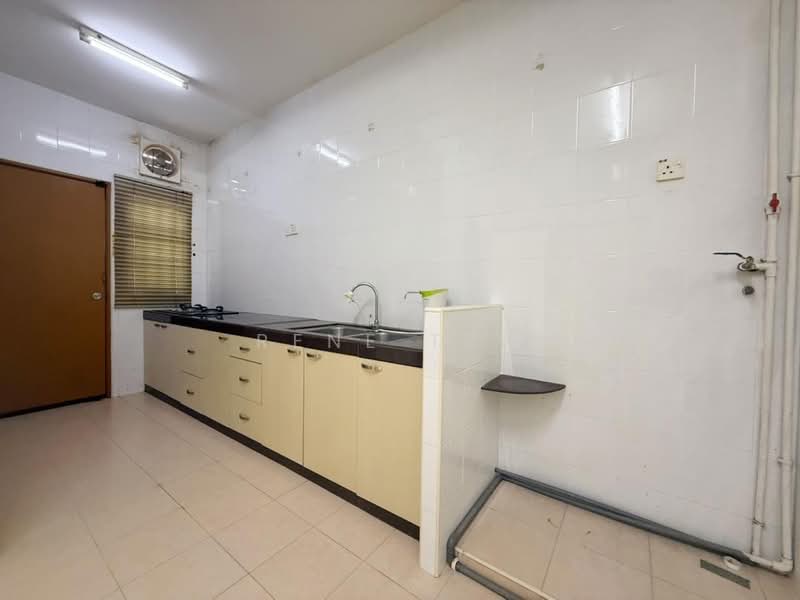 1-storey Terraced House for Sale in Taman JP Perdana (Johor Bahru) - Rene Tew - Kitchen - PropertyGuru.com.my