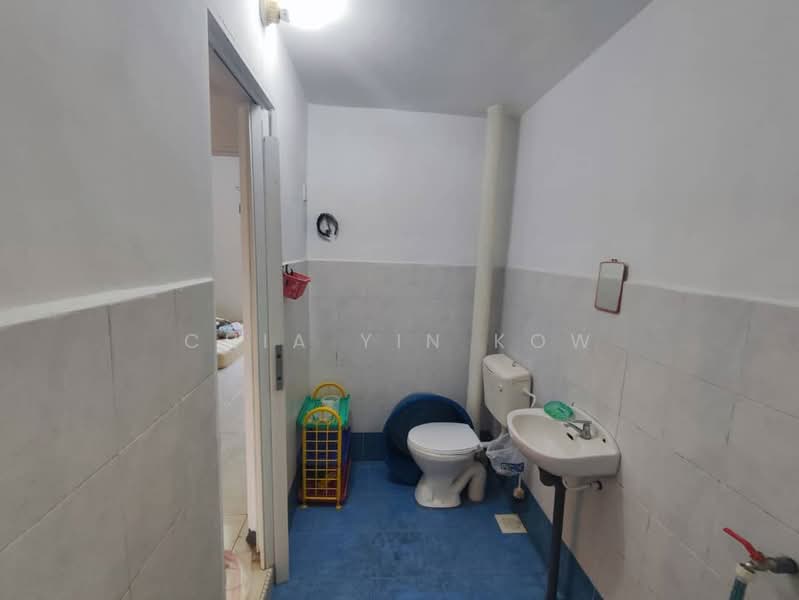 Terraced House for Rent in Taman Sri Kluang (Kluang) - Chia Yin Kow - Bathroom - PropertyGuru.com.my