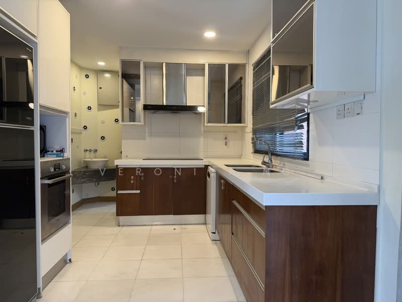 Bungalow for Sale in Seri Kembangan (Selangor) - Veronica Ng - Kitchen - PropertyGuru.com.my