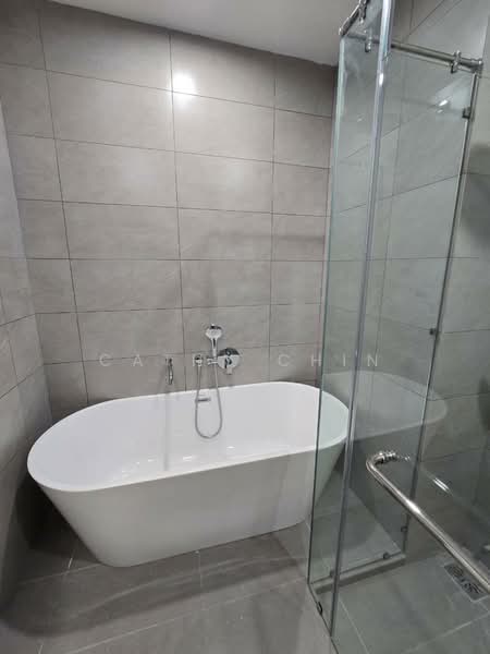 Service Residence for Rent at Dorsett Waterfront Subang - Cathy Chin - Bathroom - PropertyGuru.com.my