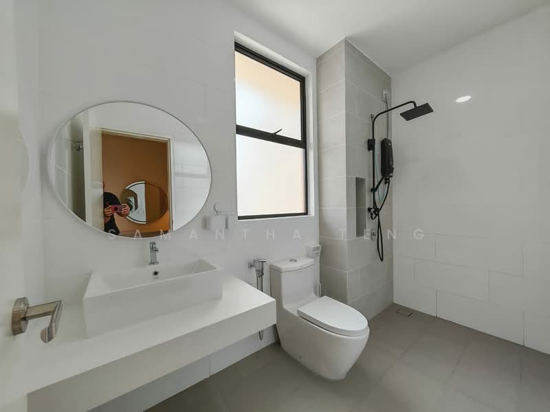 2-storey Terraced House for Sale in Taman Pelangi Indah (Ulu Tiram) - Samantha Teng - Bathroom - PropertyGuru.com.my