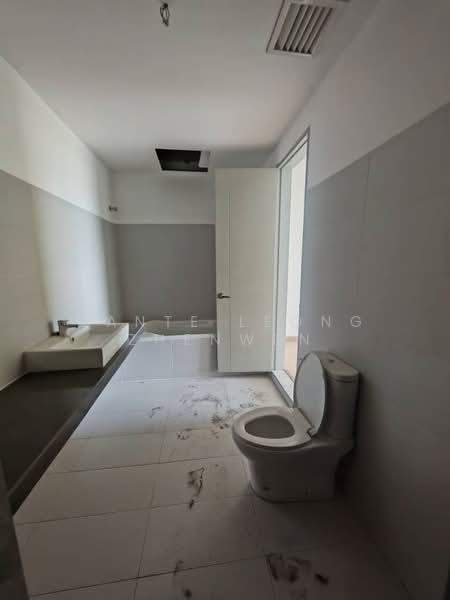 X2 Residency untuk Untuk Dijual - RM 650,000, Mac 2026 - Bathroom - PropertyGuru.com.my
