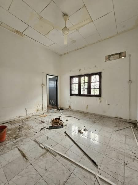 Commercial Bungalow for Rent in Taman Kebun Teh (Johor Bahru) - Liew Lih Yi - Interior - PropertyGuru.com.my