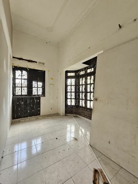 Commercial Bungalow for Rent in Taman Kebun Teh (Johor Bahru) - Liew Lih Yi - PropertyGuru.com.my