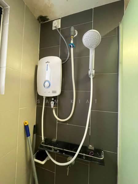 The Greens @ Subang West untuk Untuk Disewa - RM 1,800 /bulan, Apr 2026 - Bathroom - PropertyGuru.com.my