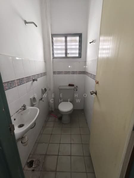 Terraced House for Rent in Shah Alam (Selangor) - SWEE HOO CHEW - Bathroom - PropertyGuru.com.my