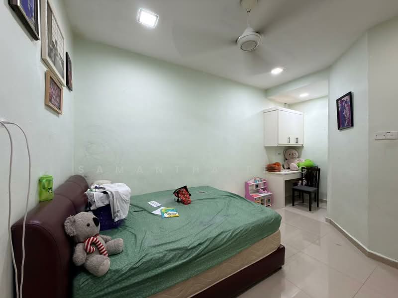 1-storey Terraced House for Sale in Taman Puteri Wangsa (Ulu Tiram) - Samantha Teng - Bedroom - PropertyGuru.com.my