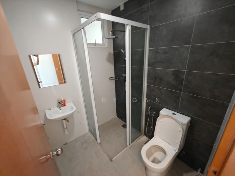Service Residence for Rent at Impiria Residensi Bukit Tinggi Klang - Anddy Gan - Bathroom - PropertyGuru.com.my