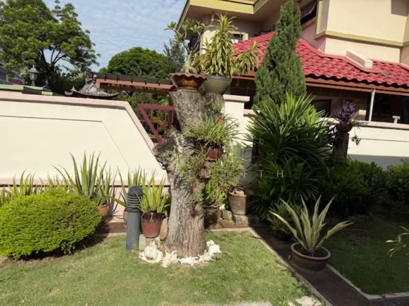 Link Bungalow for Sale in Petaling Jaya (Selangor) - Loo Judith - Exterior - PropertyGuru.com.my