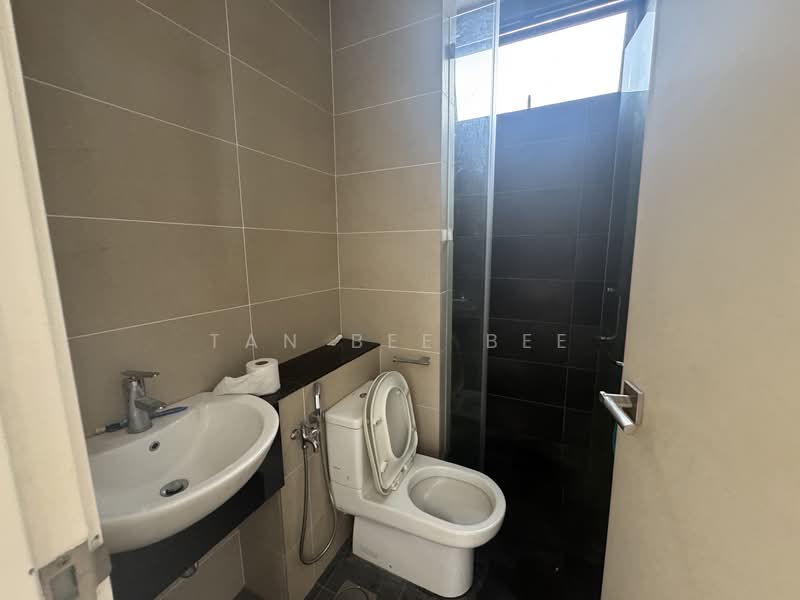 Semi-Detached House for Rent in Iskandar Puteri (Nusajaya) (Johor) - Tan Bee Bee - Bathroom - PropertyGuru.com.my