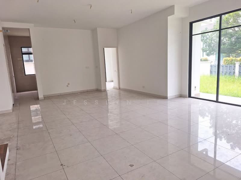 Semi-Detached House for Sale in Eco Majestic (Semenyih) - Jesslyn Lee - Living Room - PropertyGuru.com.my