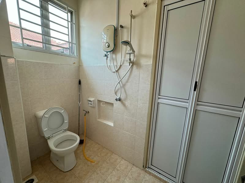 2-storey Terraced House for Sale in Taman Nusa Idaman (Iskandar Puteri (Nusajaya)) - Yucong . - Bathroom - PropertyGuru.com.my