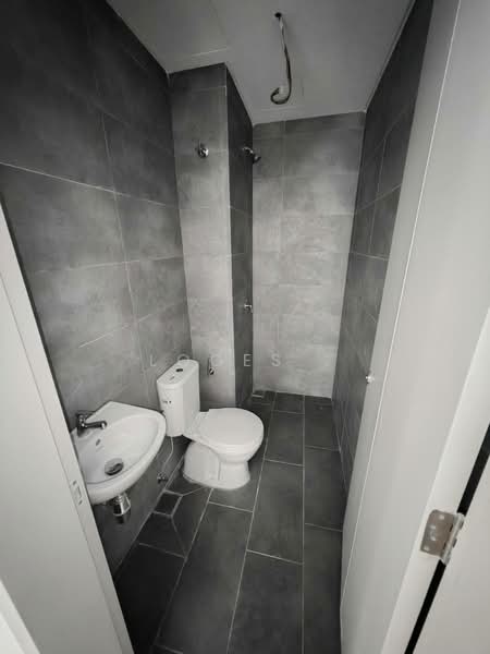 Condominium for Sale at ALIX Residences - Loges . - Bathroom - PropertyGuru.com.my