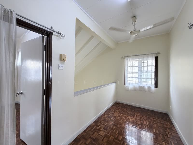 2-storey Terraced House for Sale in Bandar Sri Damansara (Selangor) - Vincent Tan - Family area - PropertyGuru.com.my
