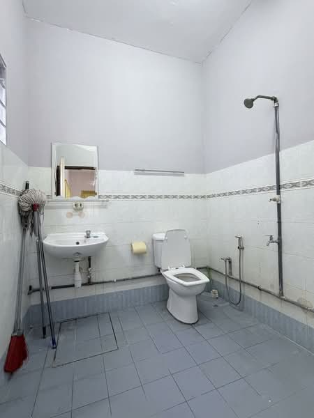 2-storey Terraced House for Sale in Bandar Sri Damansara (Selangor) - Vincent Tan - Bathroom - PropertyGuru.com.my