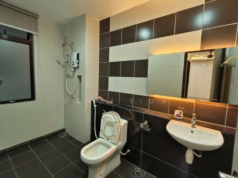 Apartment for Rent at Austin Regency (Pangsapuri Austin Perdana) - Candy Siow - Bathroom - PropertyGuru.com.my