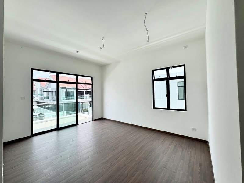 Cluster House for Sale in Taman Mount Austin (Tebrau) - Yik Tat - PropertyGuru.com.my