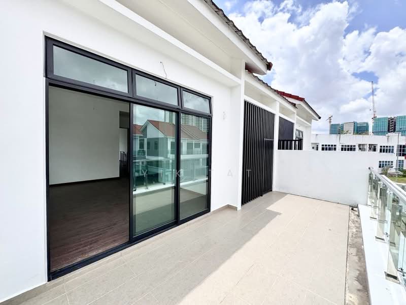 Cluster House for Sale in Taman Mount Austin (Tebrau) - Yik Tat - PropertyGuru.com.my