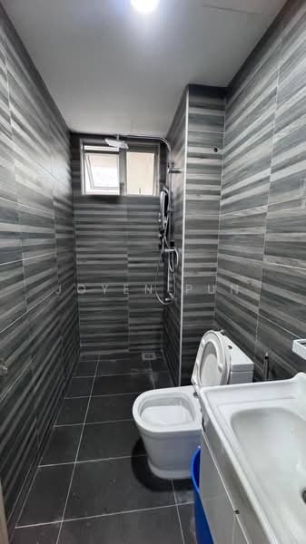 Molek Ria untuk Untuk Dijual - RM 440,000, Mac 2026 - Bathroom - PropertyGuru.com.my