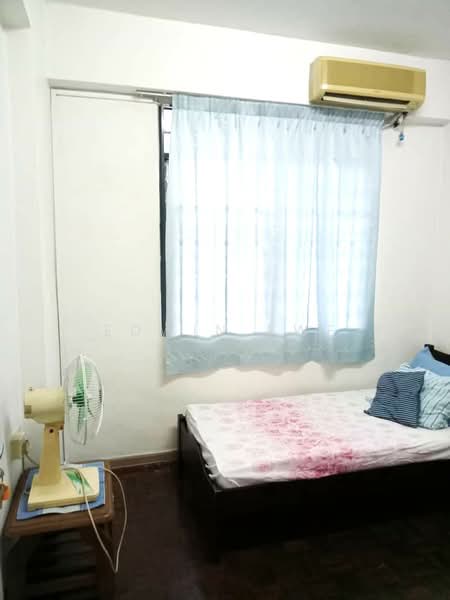 Desa Rahmat (Graceland Villa) untuk Untuk Disewa - RM 1,200 /bulan, Mac 2026 - Bedroom - PropertyGuru.com.my