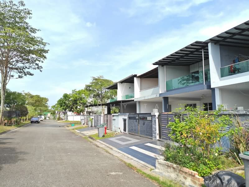 2-storey Terraced House for Rent in Setia Tropika (Johor Bahru) - Tommy Tai - Exterior - PropertyGuru.com.my
