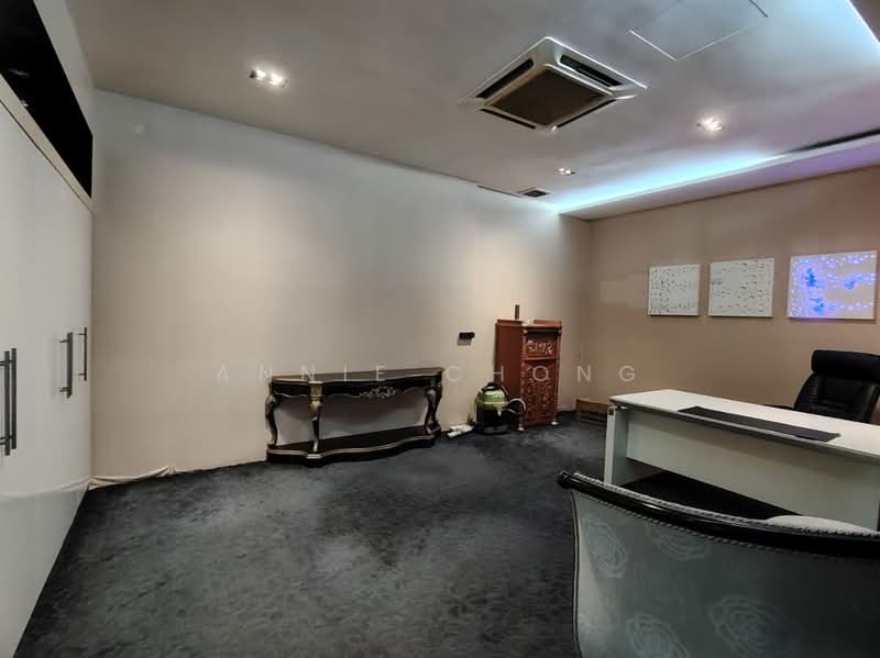 Showroom / Gallery / Retail. 2min to LDP Highway (500m) LRT (900m) Bandar Puteri Puchong (2km) untuk Untuk Disewa - RM 25,000 /bulan, Apr 2026 - Study - PropertyGuru.com.my