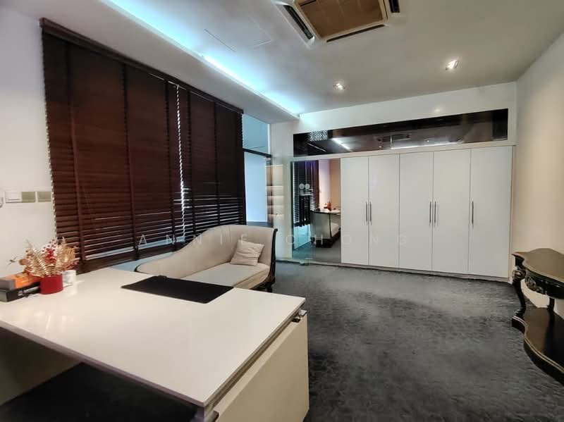 Showroom / Gallery / Retail. 2min to LDP Highway (500m) LRT (900m) Bandar Puteri Puchong (2km) untuk Untuk Disewa - RM 25,000 /bulan, Apr 2026 - Study - PropertyGuru.com.my