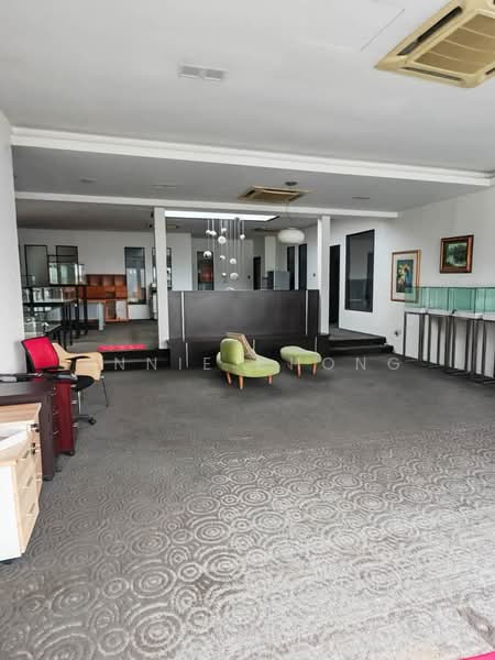 Showroom / Gallery / Retail. 2min to LDP Highway (500m) LRT (900m) Bandar Puteri Puchong (2km) untuk Untuk Disewa - RM 25,000 /bulan, Apr 2026 - Interior - PropertyGuru.com.my