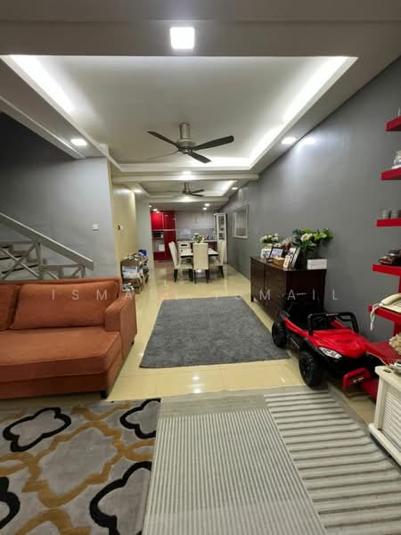 Terraced House for Sale in Shah Alam (Selangor) - Ismadi Ismail - Living Room - PropertyGuru.com.my