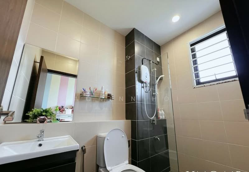Fully Renovated & Furnished 2 Sty Endlot Athira Bandar Bukit Raja Klang untuk Untuk Dijual - RM 1,280,000, Mac 2026 - Bathroom - PropertyGuru.com.my