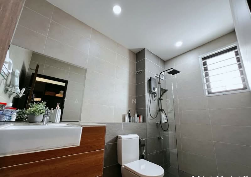 Fully Renovated & Furnished 2 Sty Endlot Athira Bandar Bukit Raja Klang untuk Untuk Dijual - RM 1,280,000, Mac 2026 - Bathroom - PropertyGuru.com.my
