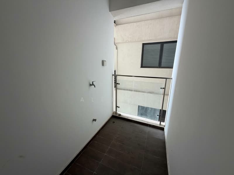 Condominium for Sale at Kings Bay @ Country Garden Danga Bay - Alex Ng - Balcony - PropertyGuru.com.my